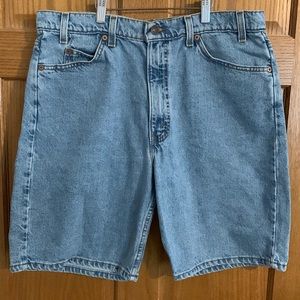 Vintage Levi's 550 White Tab Relaxed Fit Shorts Sz 38 L-9 Measures 36 Made USA